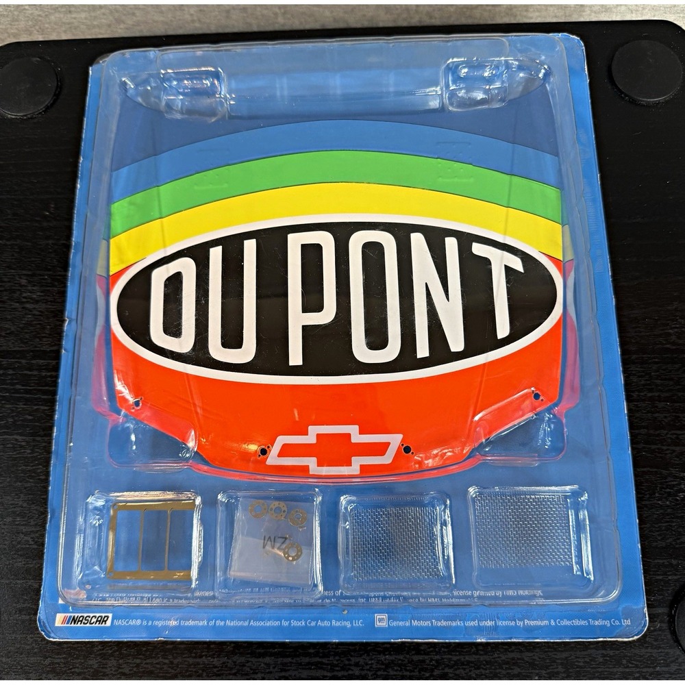 DeAgostini Jeff Gordon #24 DuPont 1997 NASCAR 1:8 Scale Model Build Stage 1 Hood